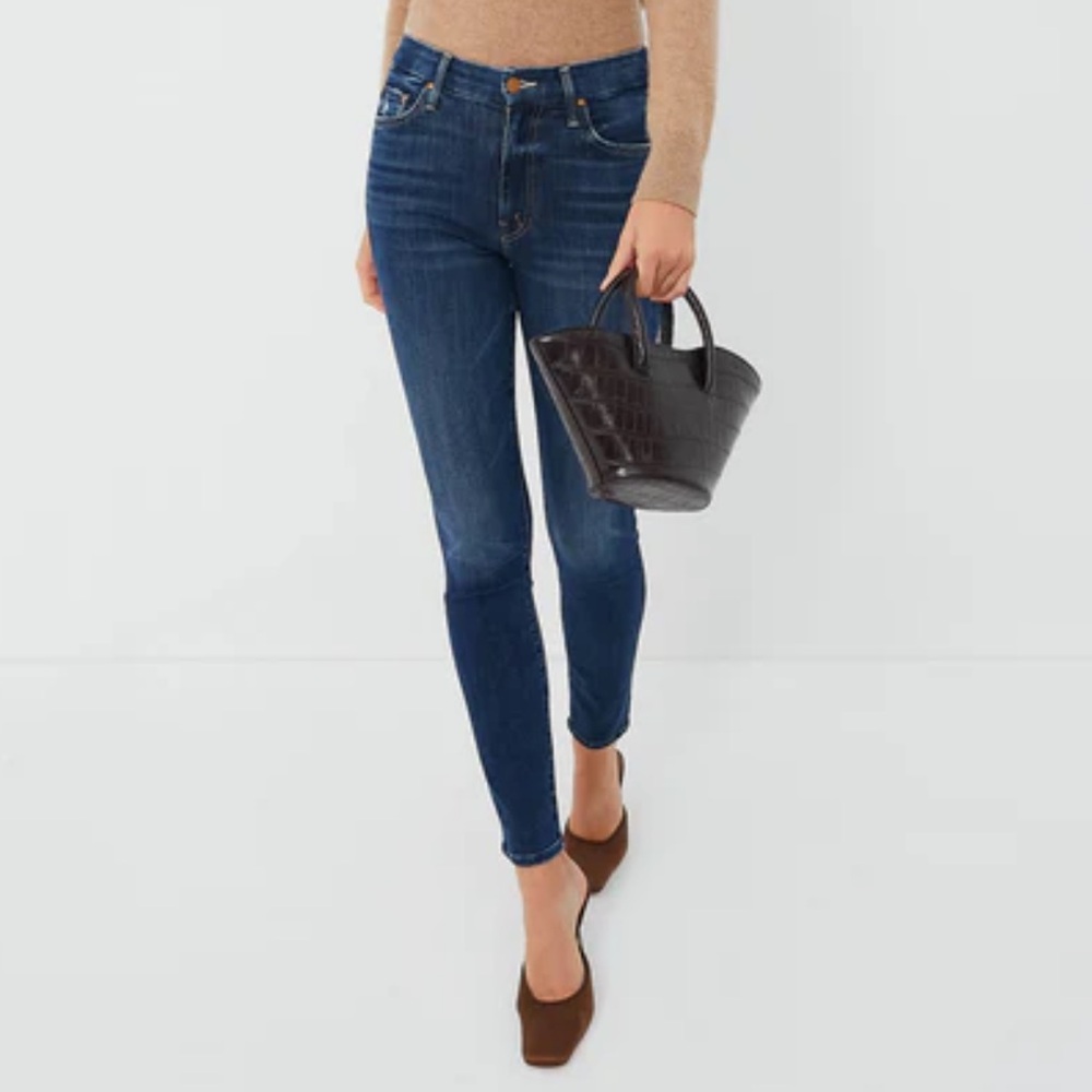 Mother High Waisted Looker Teaming Up Jean size 25x30